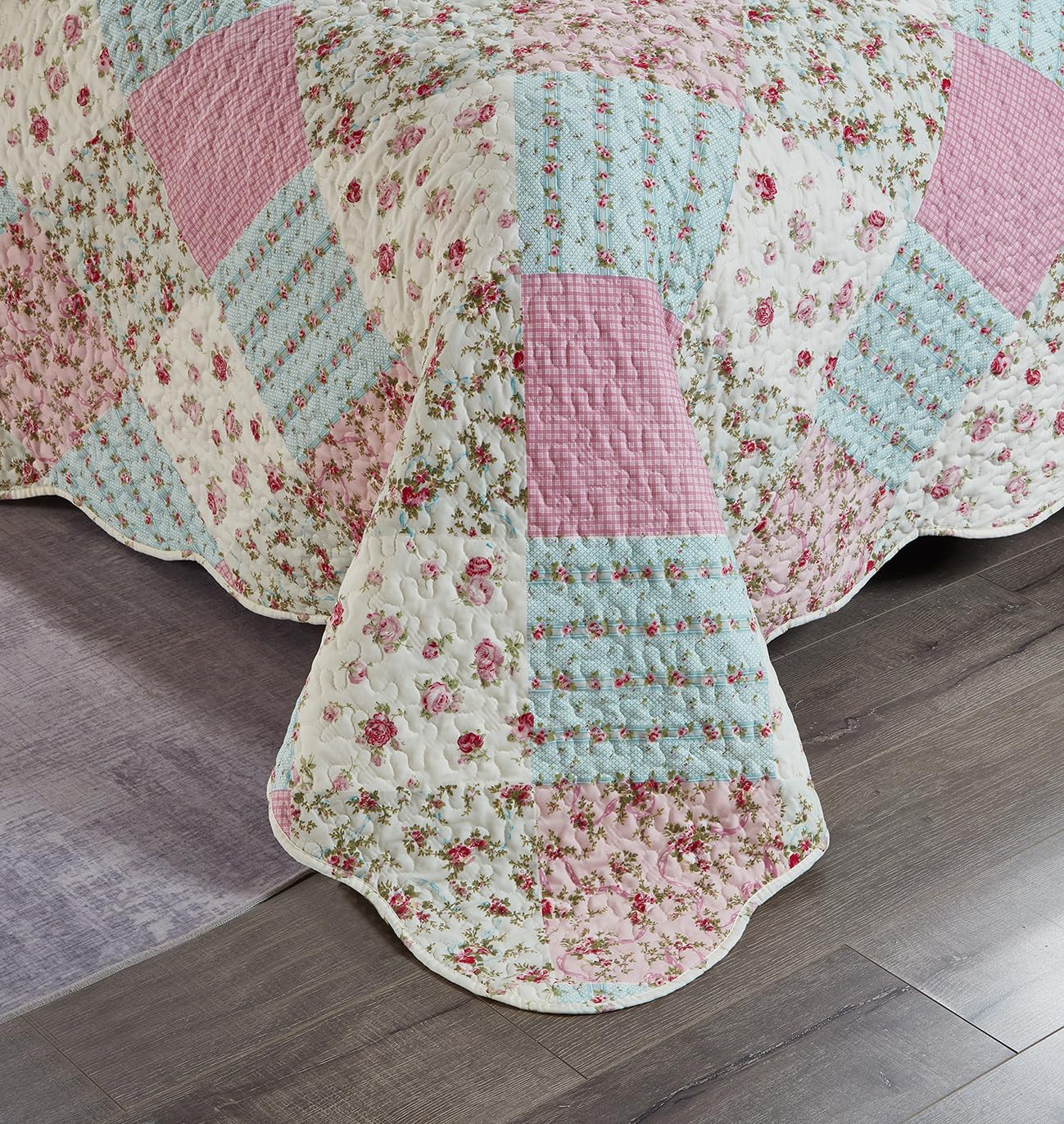 Brilliant Sunshine quilt on extra long twin bed, shows full coverage and fit