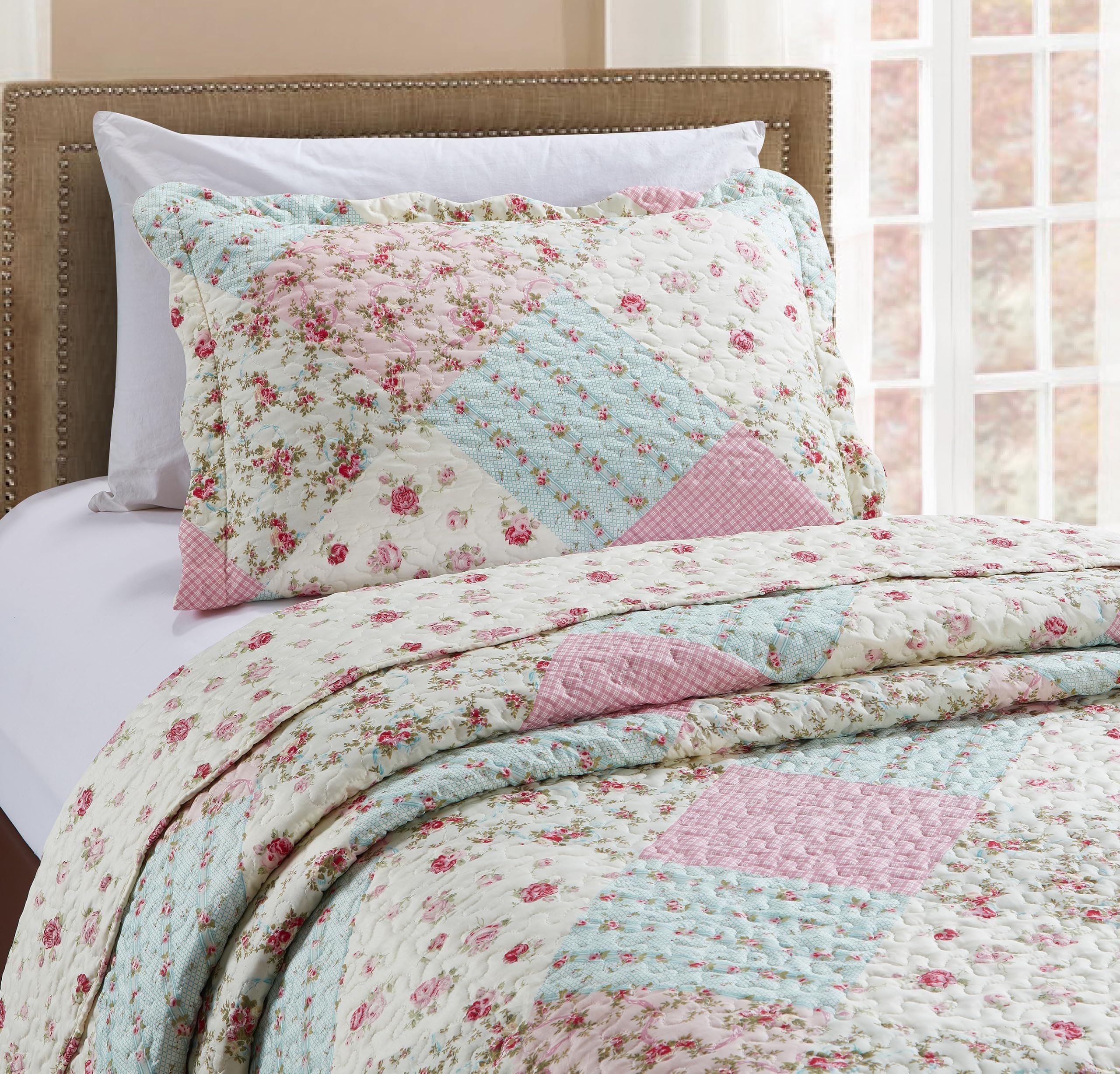 Brilliant Sunshine reverse pattern closeup with pink roses, offers style versatility