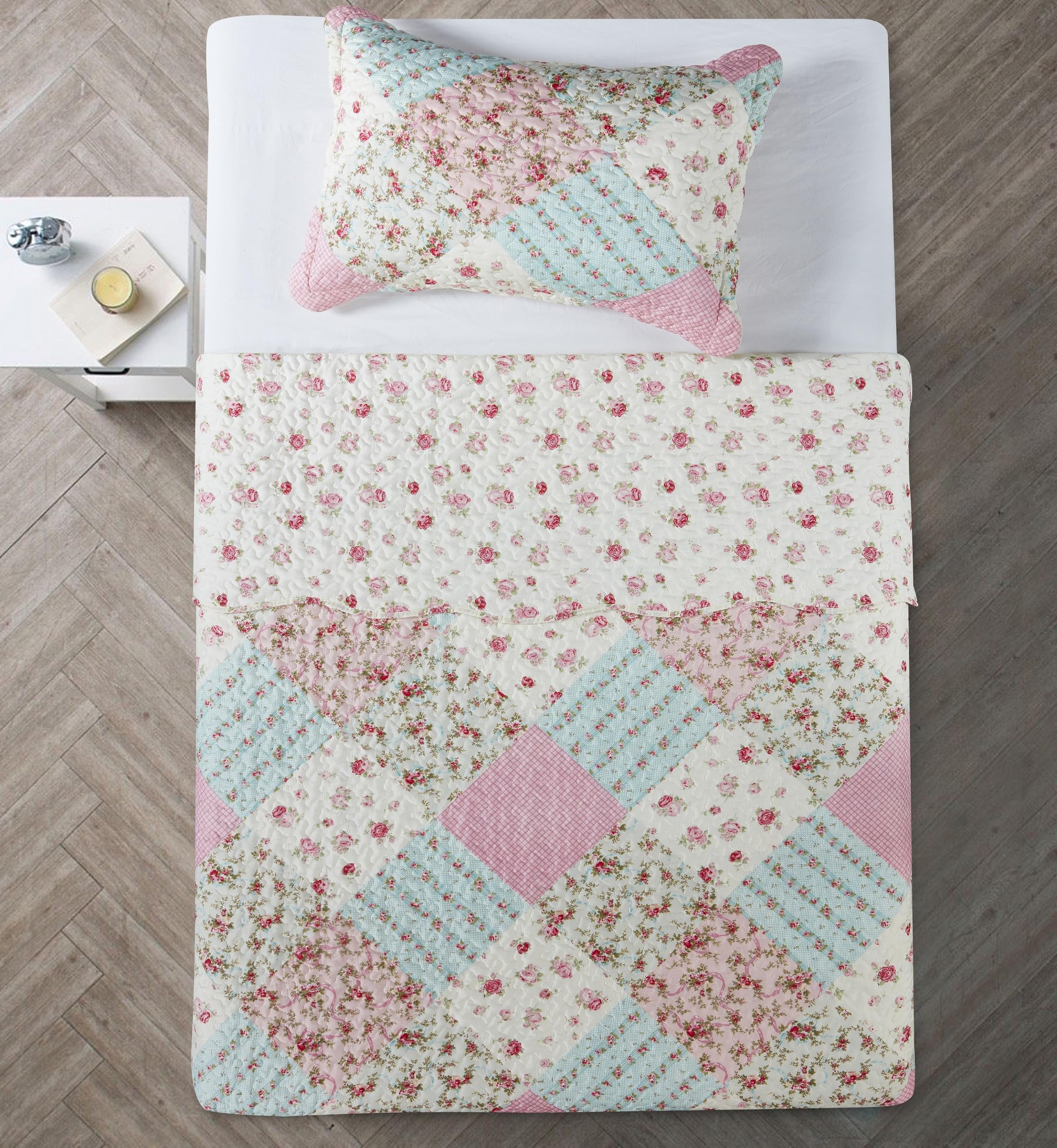 Brilliant Sunshine vermicelli quilting detail showing texture, adds refined dimension
