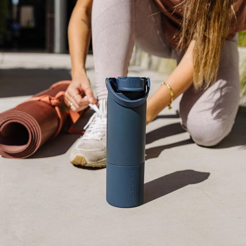 BrüMate Rise removable silicone sleeve protecting bottle from dings