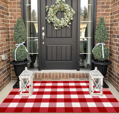 BUAGETUP staged entryway lifestyle photo adding warm holiday welcome