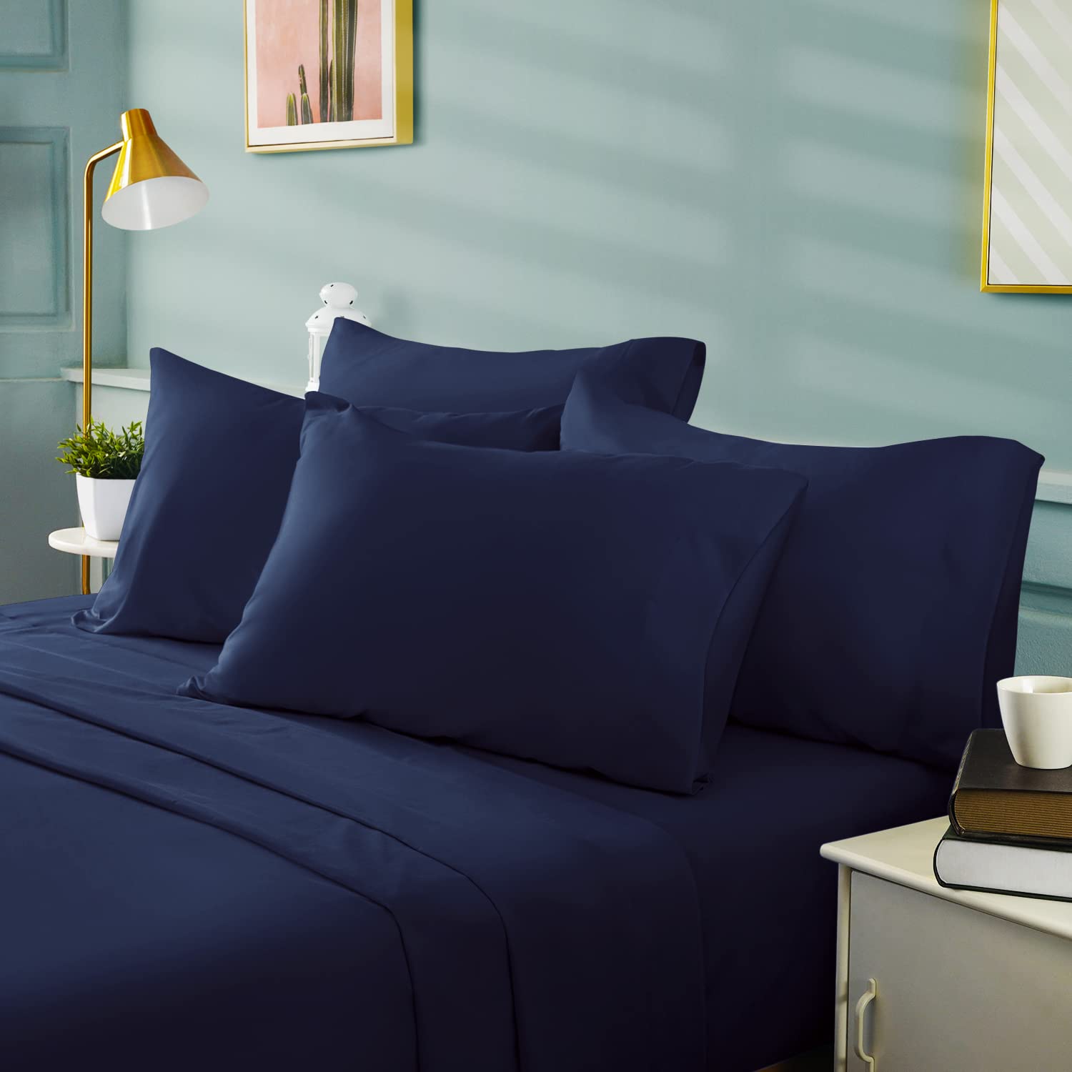 BYSURE fitted sheet deep pocket close-up demonstrating secure fit