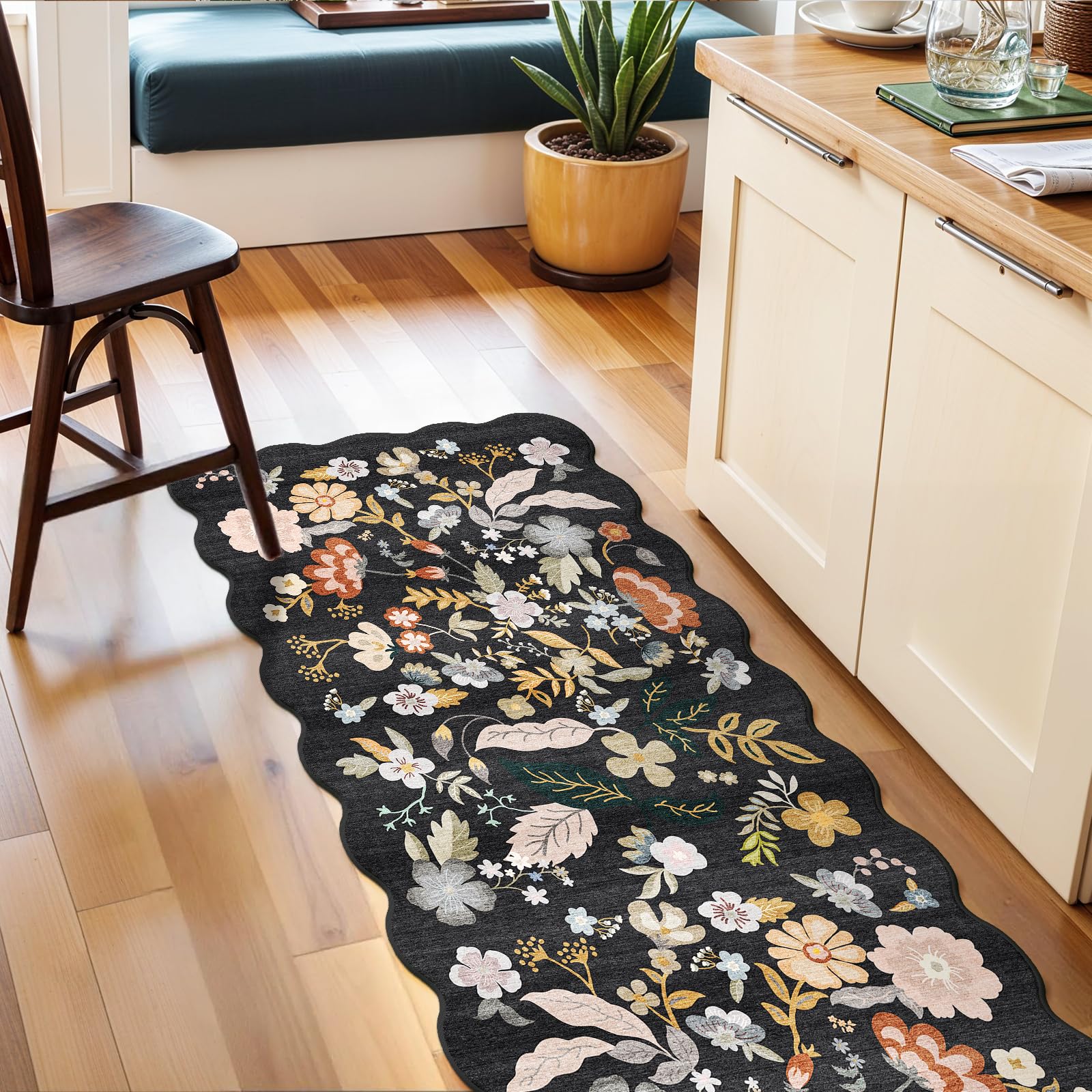 BYYVOO close-up of floral polyester texture highlighting soft feel and durable weave