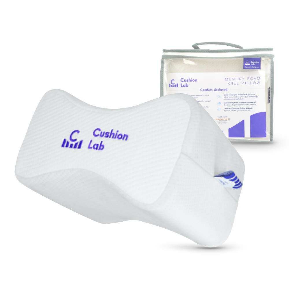 C CUSHION LAB front packaging showing pillow and two-tone cover for clear product identification and appeal