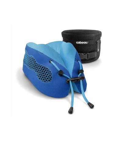 Cabeau Evolution Cool front view showing ergonomic shape and travel-ready design