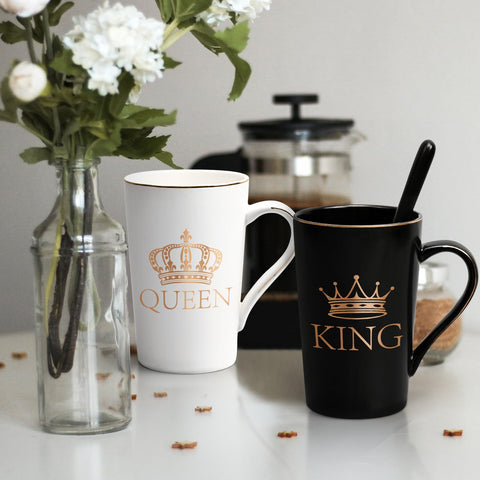 Cabtnca king mug close-up showing ceramic texture and easy-grip handle benefit