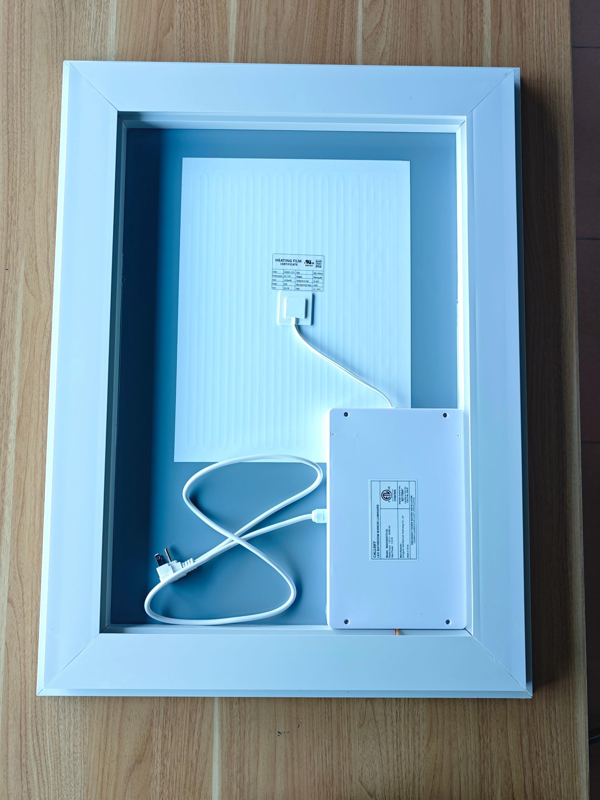 Callsky anti-fog heater detail demonstrating clear reflection after showers