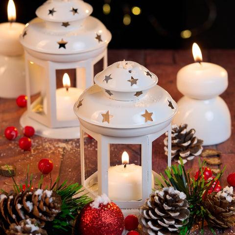 Capaniel group on dining table, scalable décor for events benefit
