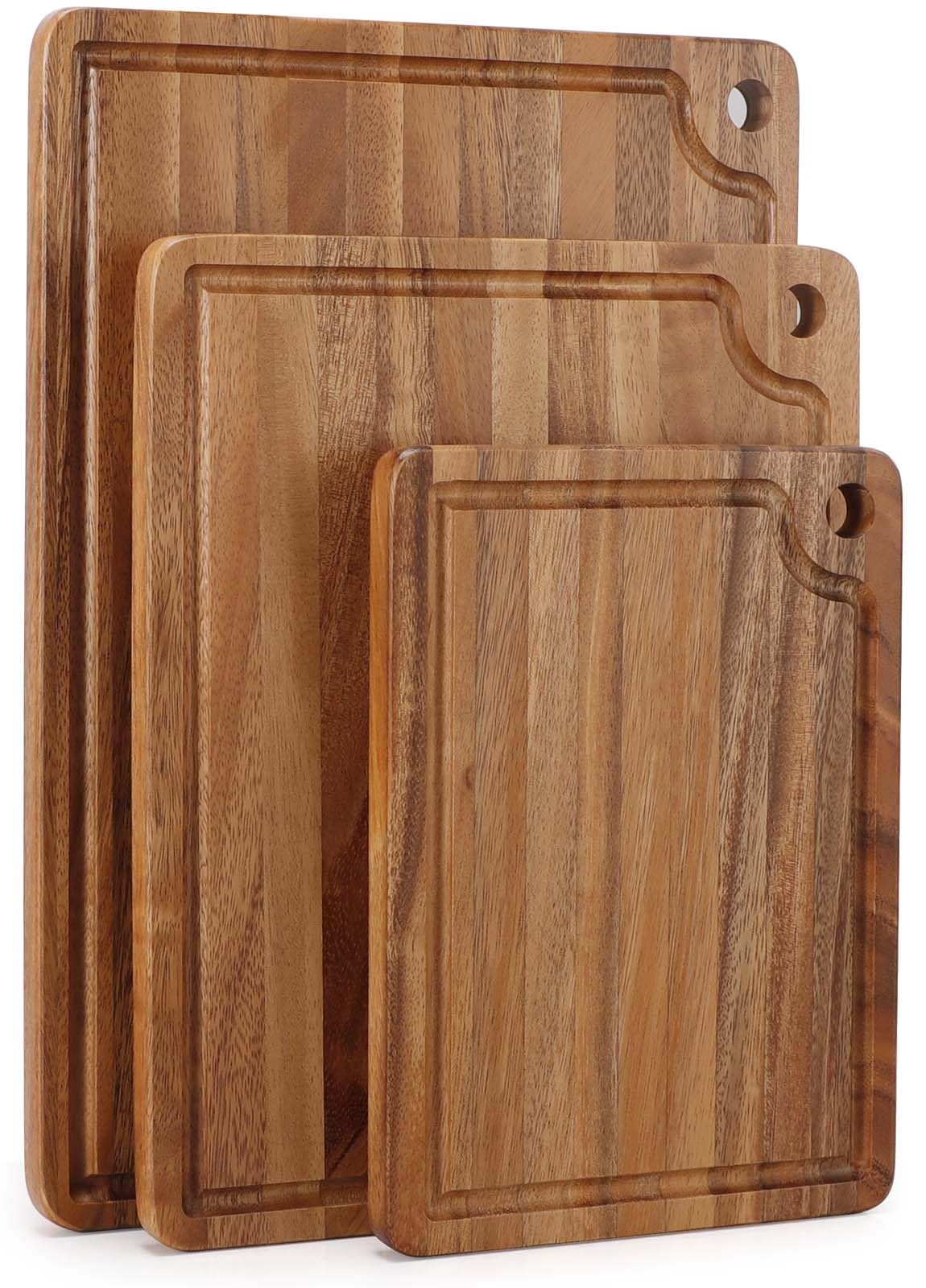 Caperci front view of three acacia boards showing sizes and finish, ideal for prep