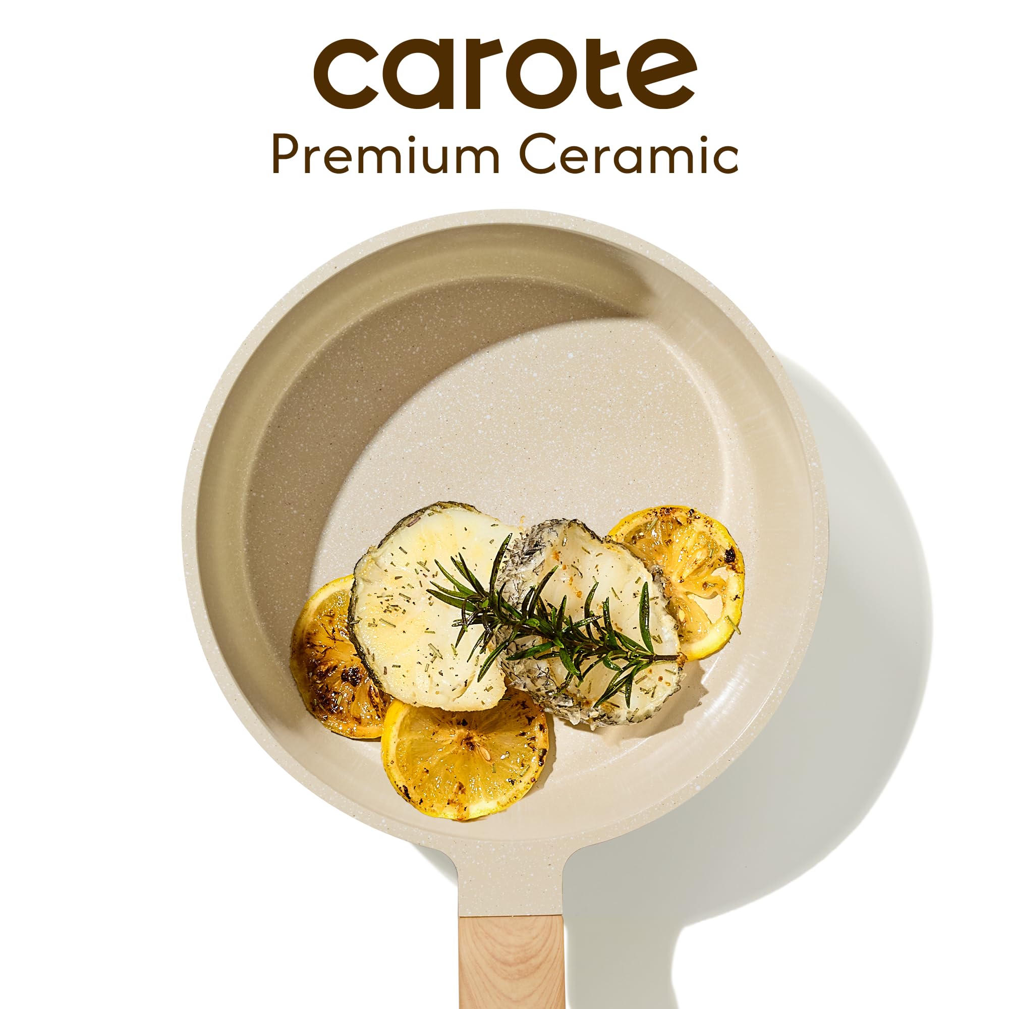 CAROTE 2.5Qt pan simmering sauce depicting consistent results and easy release