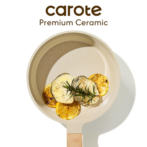 CAROTE 2.5Qt pan simmering sauce depicting consistent results and easy release