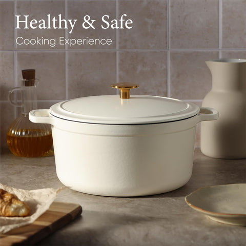 CAROTE interior enamel surface close-up revealing smooth non-stick finish benefit