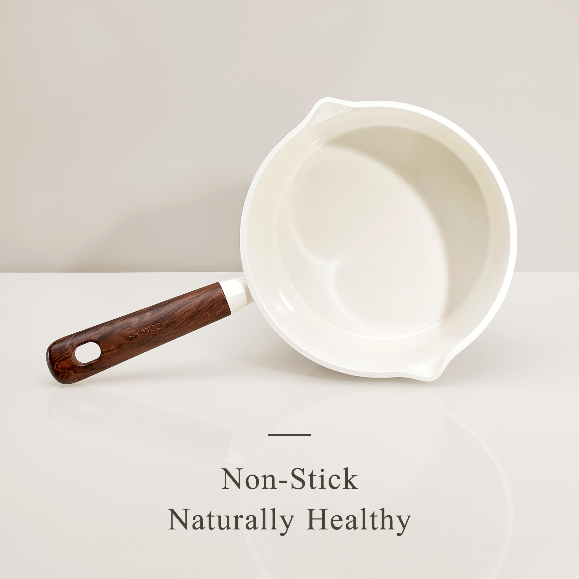 CAROTE ladle and ergonomic handle detail showing comfortable grip and serving benefit