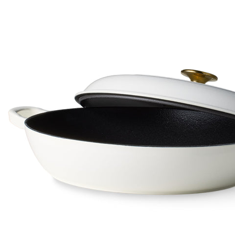 CAROTE lid underside detail with condensation ring, keeps food moist benefit
