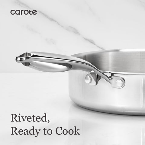 CAROTE saucepan boiling sauce in use showing reliable heat control