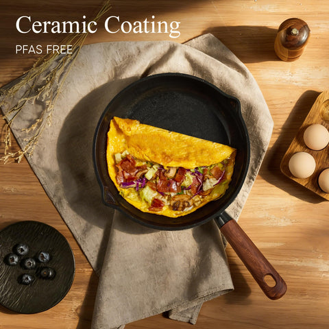 CAROTE stockpot in use simmering soup for even heat benefits