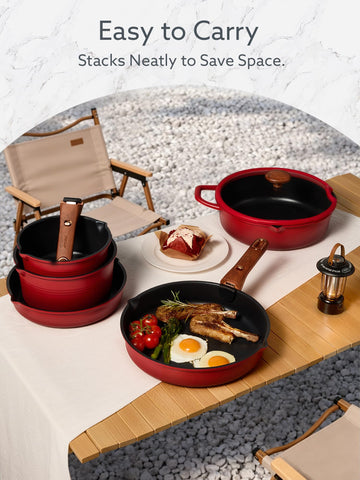CAROTE cookware base texture close-up proving induction-ready magnetic performance and even heating