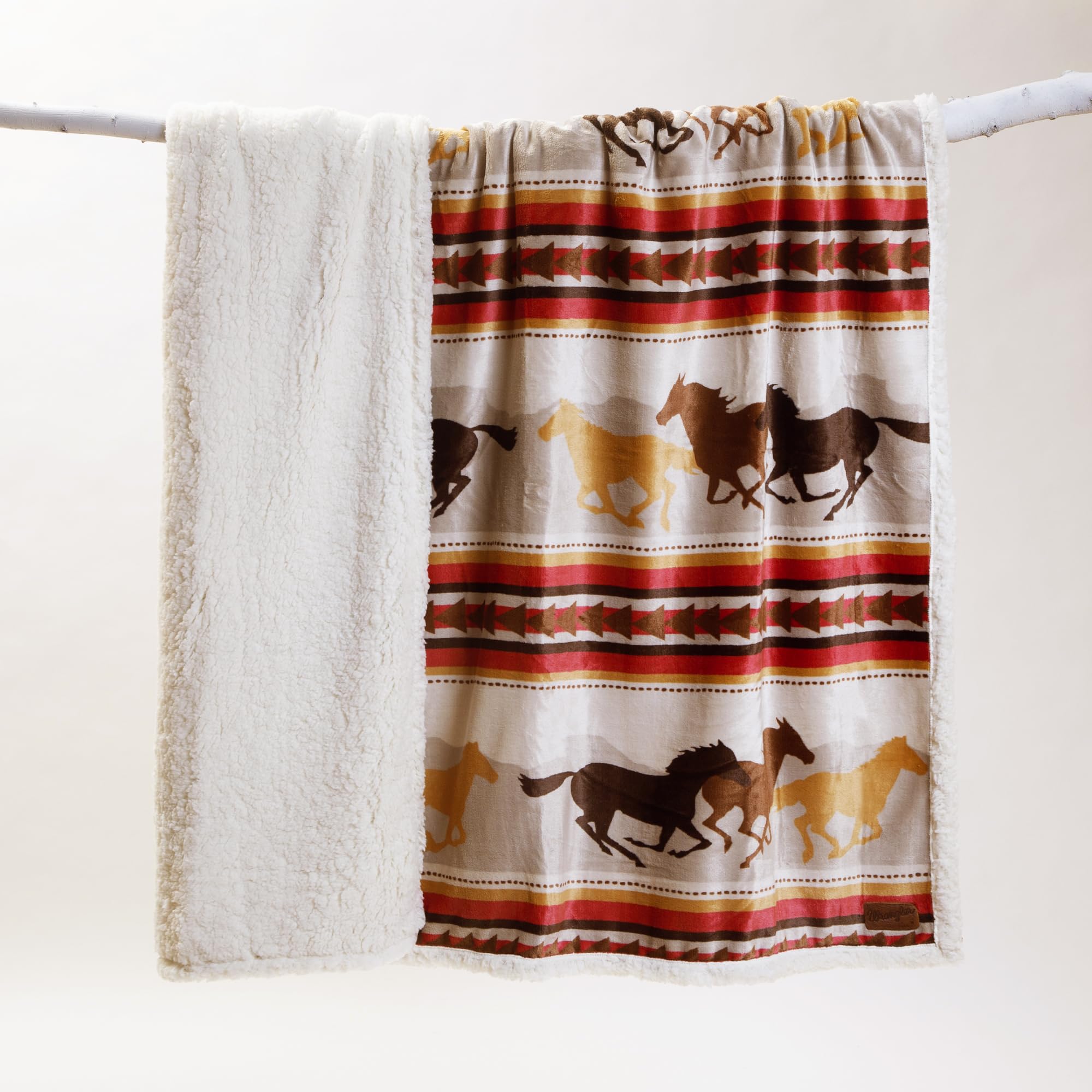 Carstens pattern detail with running horses adds Western accent