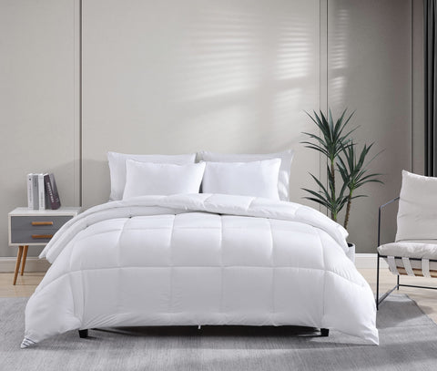 Casa Platino vacuum-packed comforter being unpacked to regain loft quickly