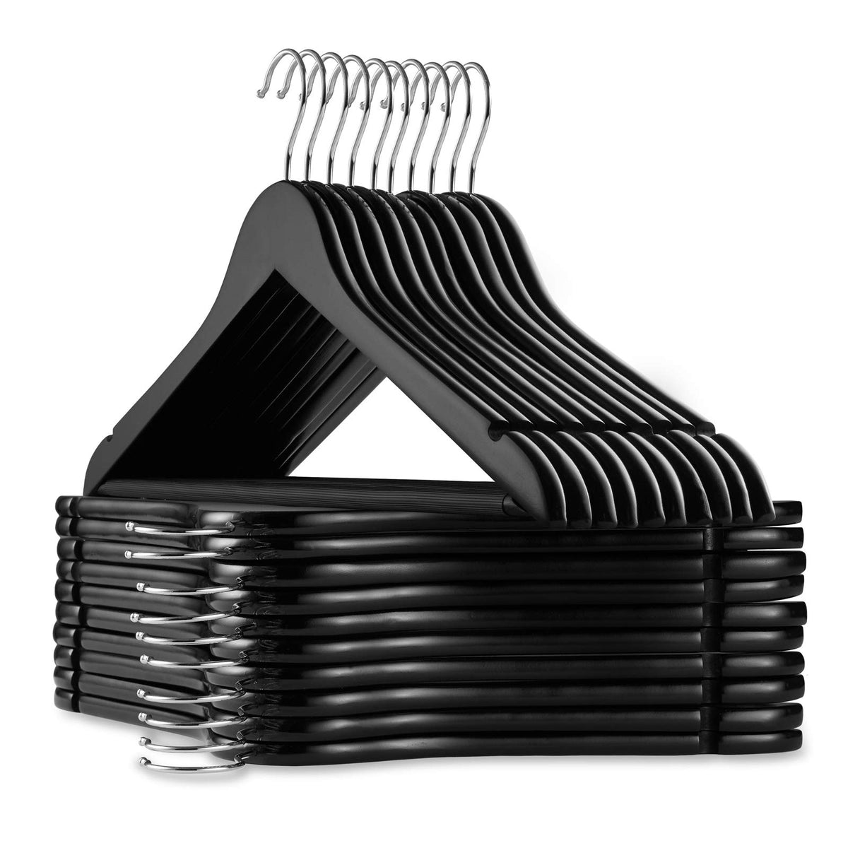 Casafield front packaging showing 20 black lotus wood hangers and uniform finish benefit