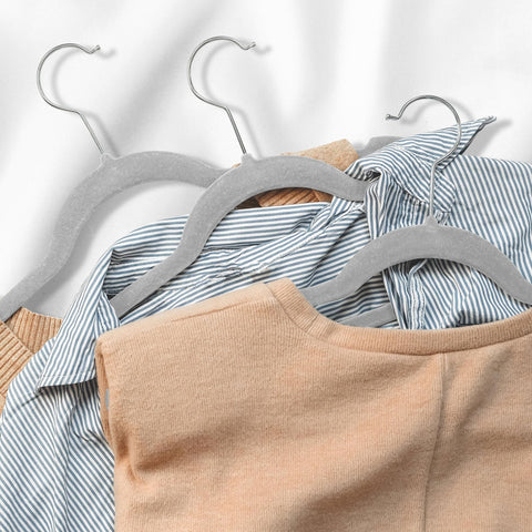 Casafield rounded hanger edge reducing shoulder bumps and fabric creases