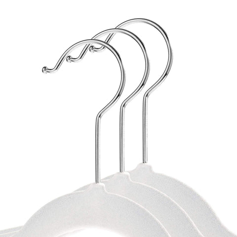 Casafield close-up of shoulder notch securing straps and protecting fabric