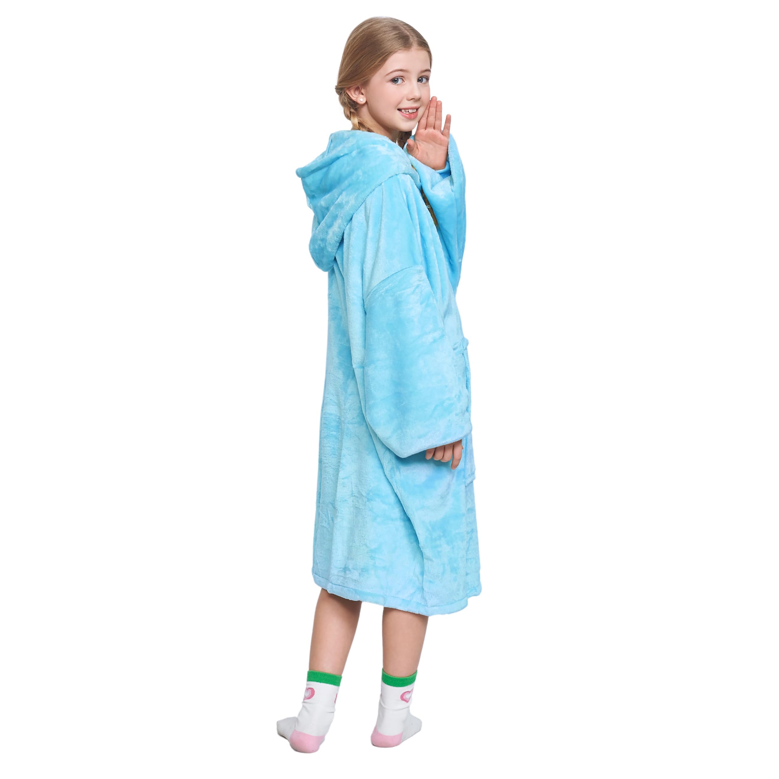 Catalonia close-up of plush fleece texture highlighting softness and lightweight insulation