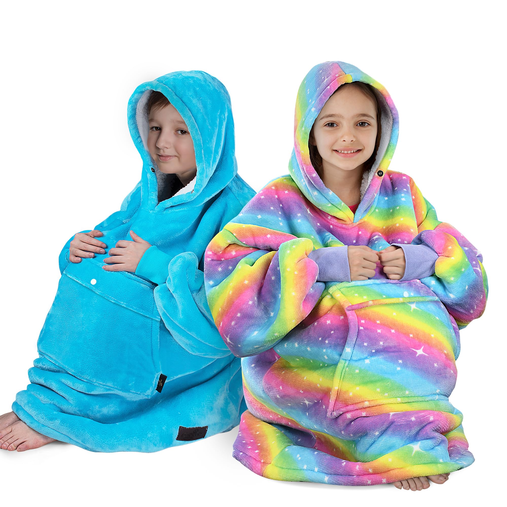 Catalonia kangaroo pocket with hands and snack demonstrating convenient storage