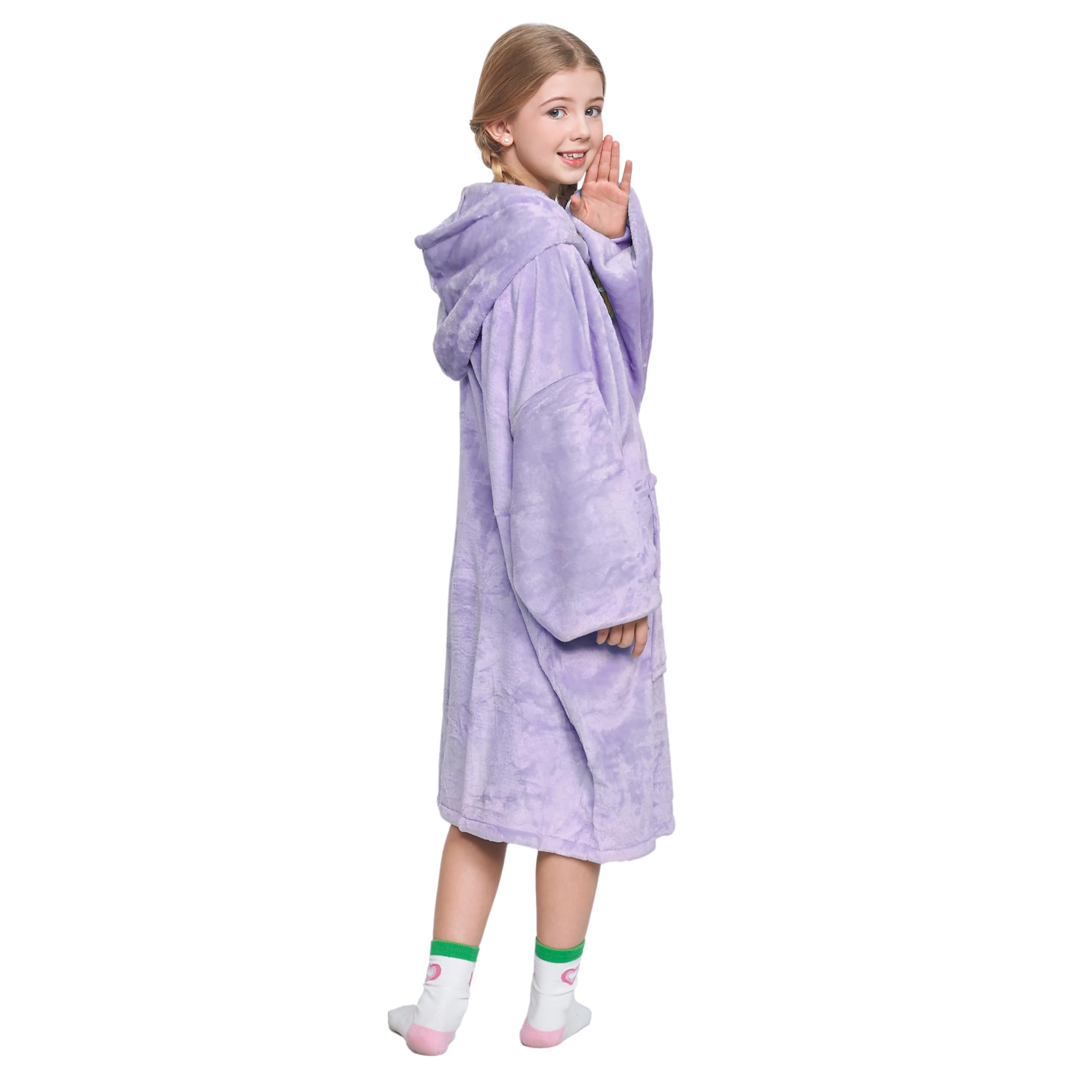 Catalonia large kangaroo pocket and inner pocket shown for snacks and secure storage