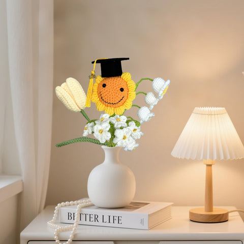Cayiibe bouquet held beside a vase illustrating size and display options