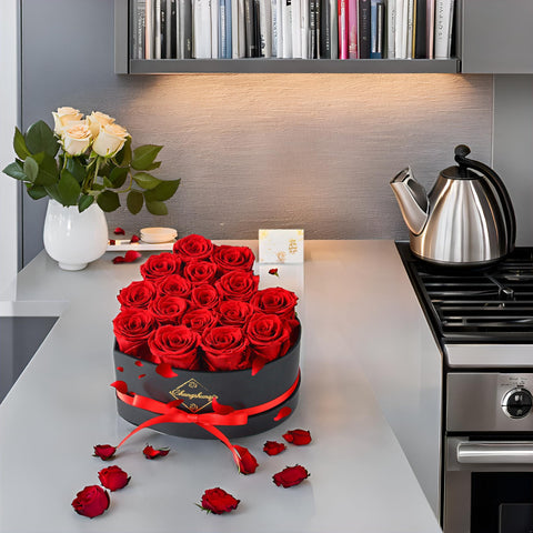 Changshunqi gift-ready wrapped view showing presentation-ready preserved rose heart box