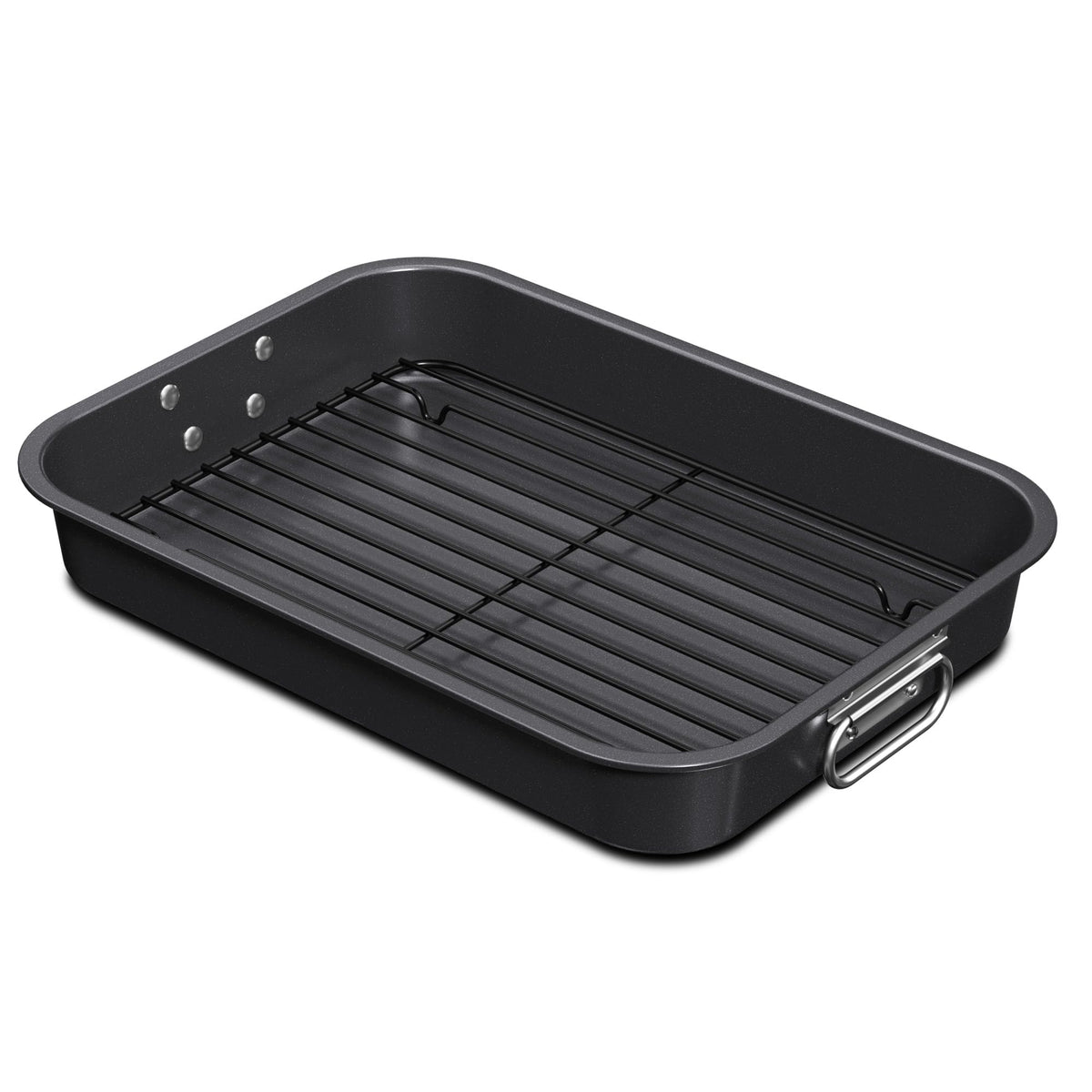 CHEFMADE front view of pan showing sturdy shape and capacity benefit