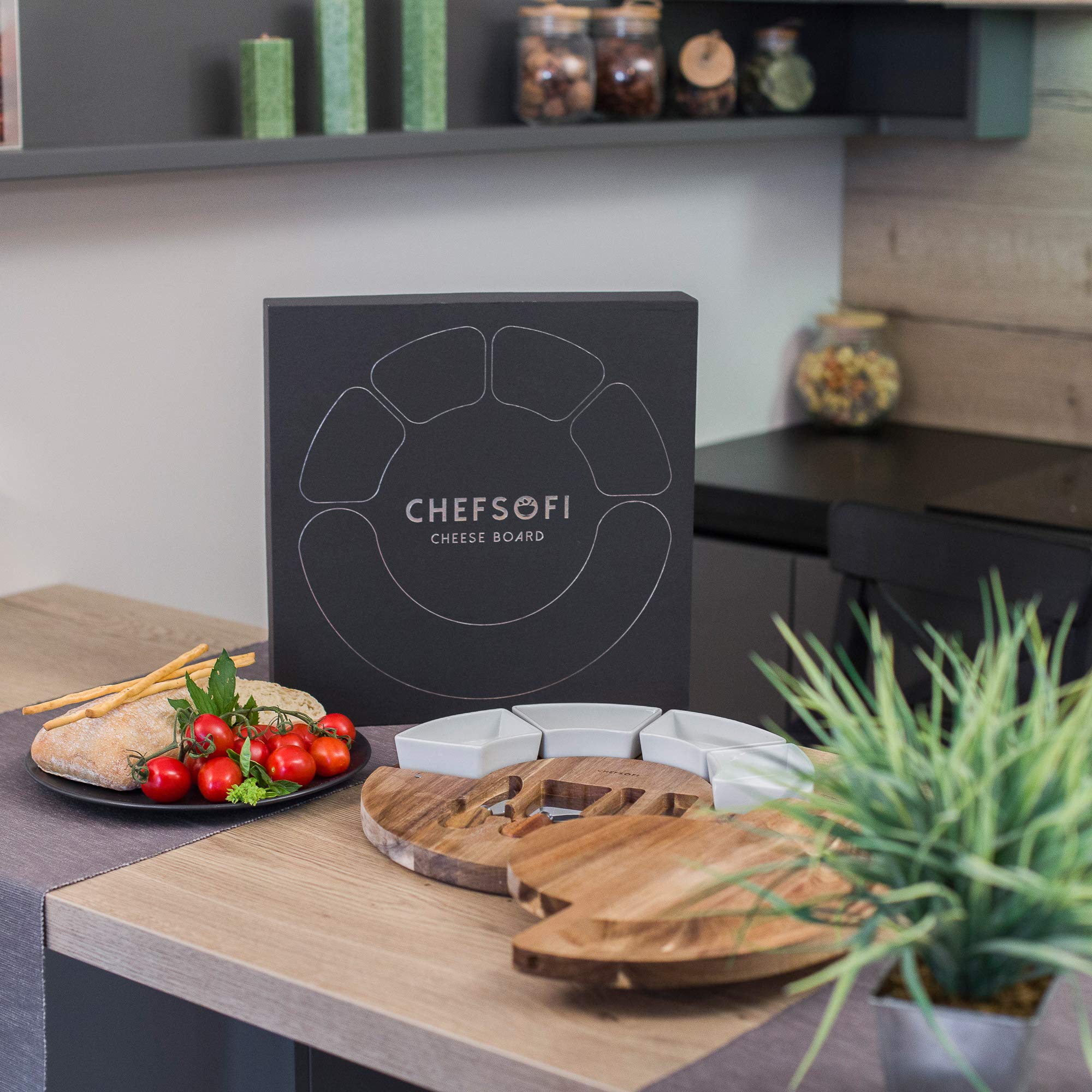 ChefSofi close-up of acacia wood grain highlighting rich finish and durable surface