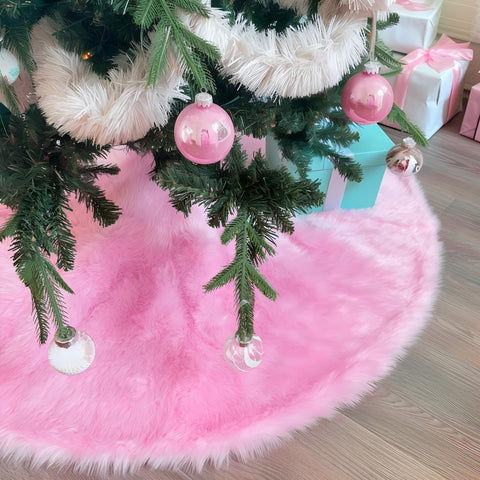 CHICHIC lifestyle living room display showing how skirt elevates holiday decor
