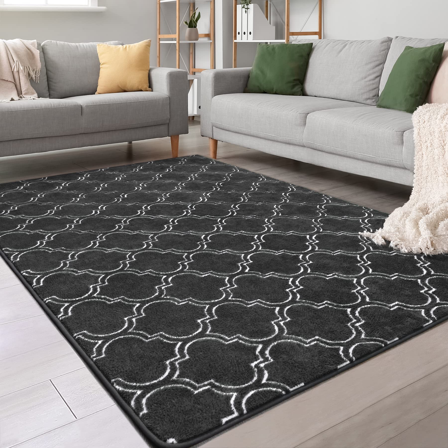 Chicrug front view of 4x6 dark gray rug showing modern aesthetic and cozy appeal