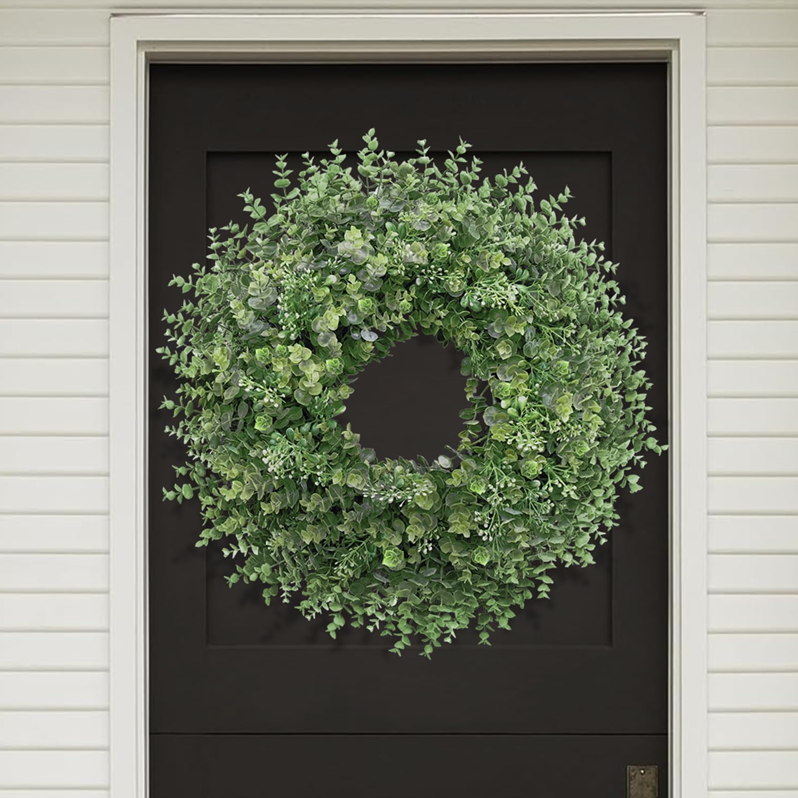 Chiyinbao wreath packaged tight to protect during shipping and transit