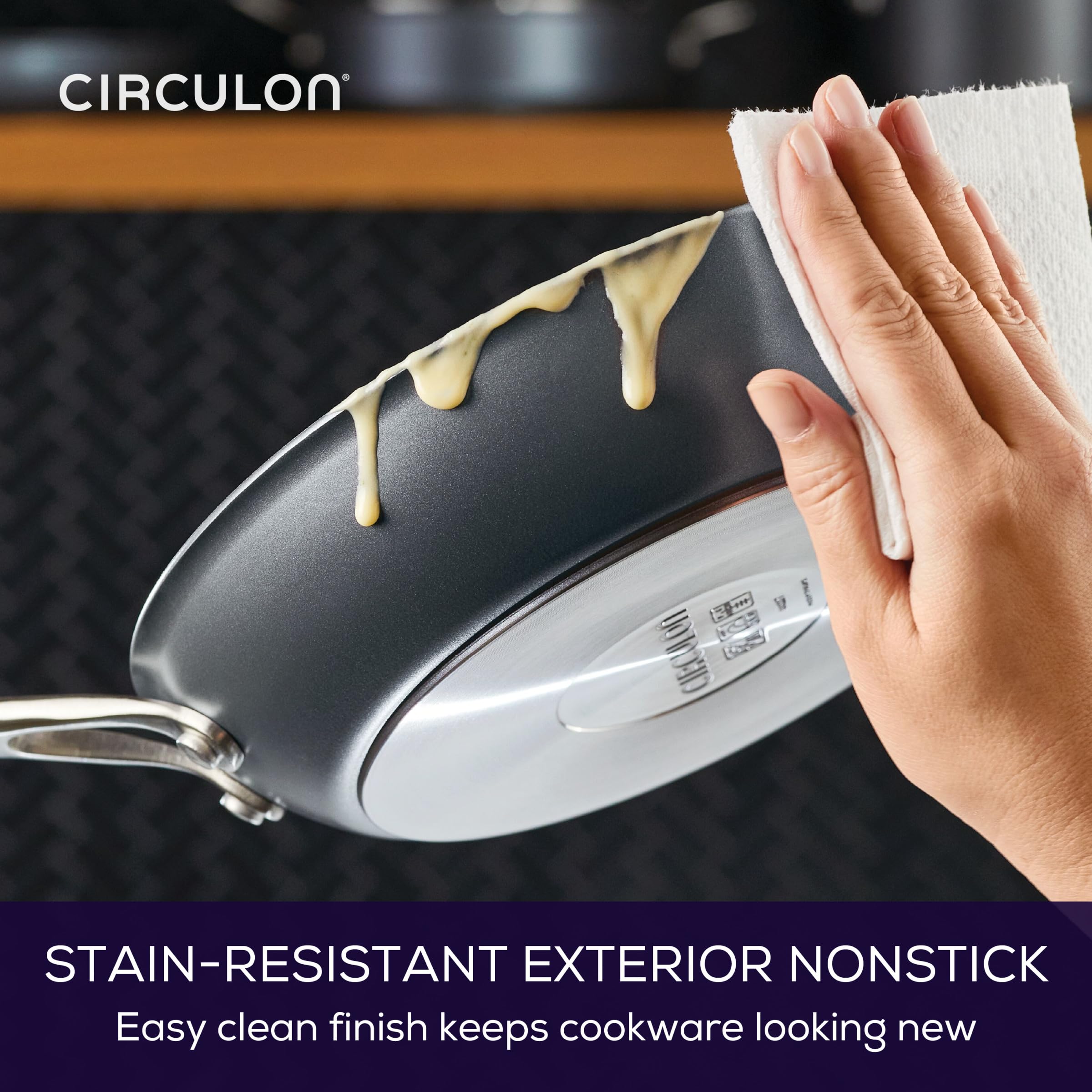 Circulon cooking a fluffy omelette illustrating even heating and effortless release