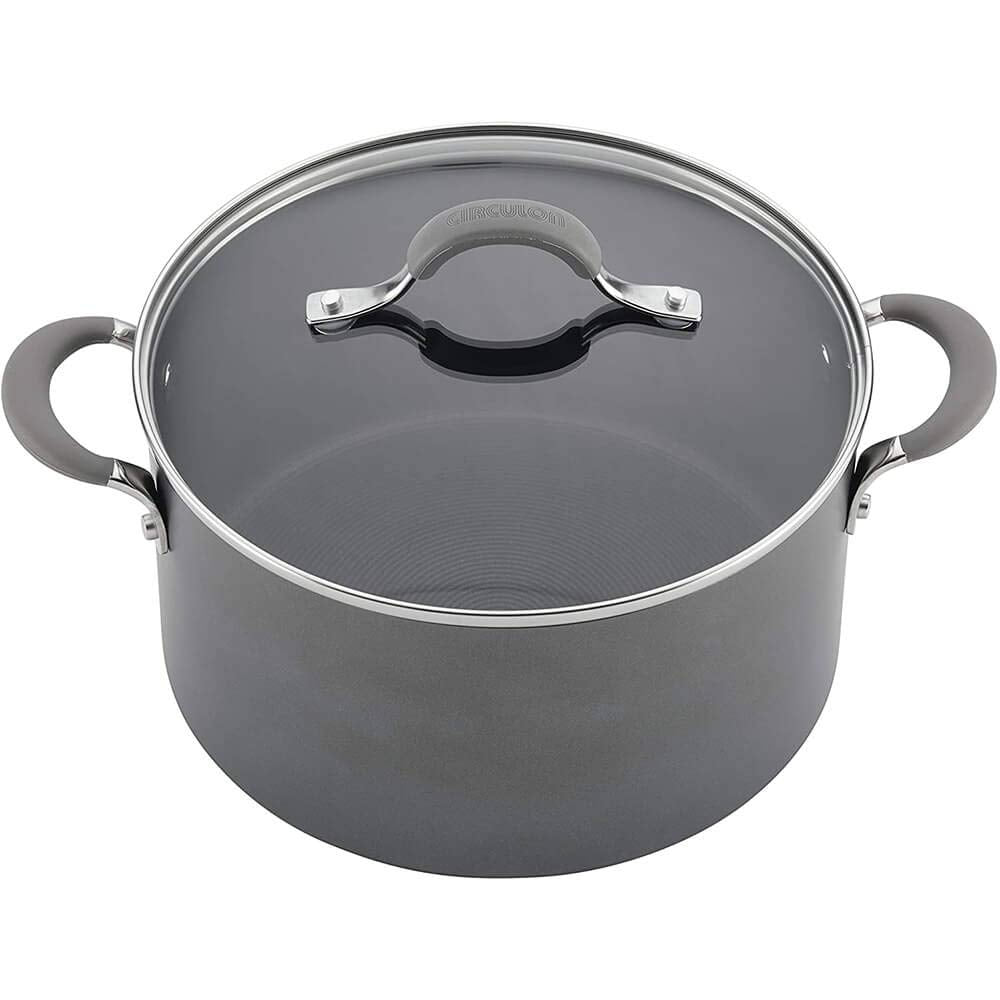 Circulon Elementum close-up of raised-circle nonstick interior for easier food release