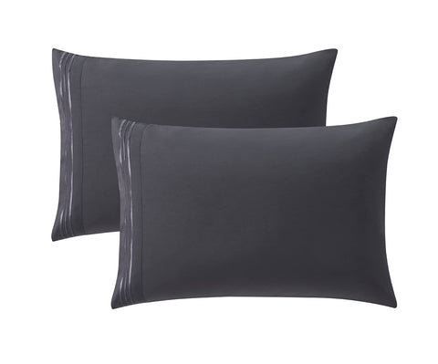 Clara Clark mattress height comparison showing fitted sheet fit on thick mattress