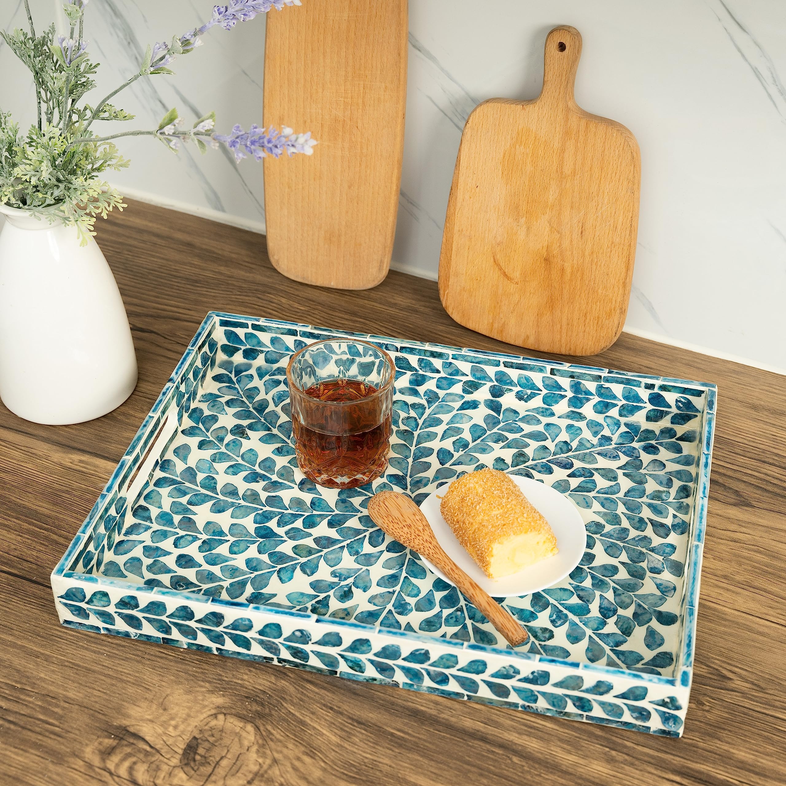 CLAYNIX underside showing smooth wooden base that prevents table scratches and adds stability
