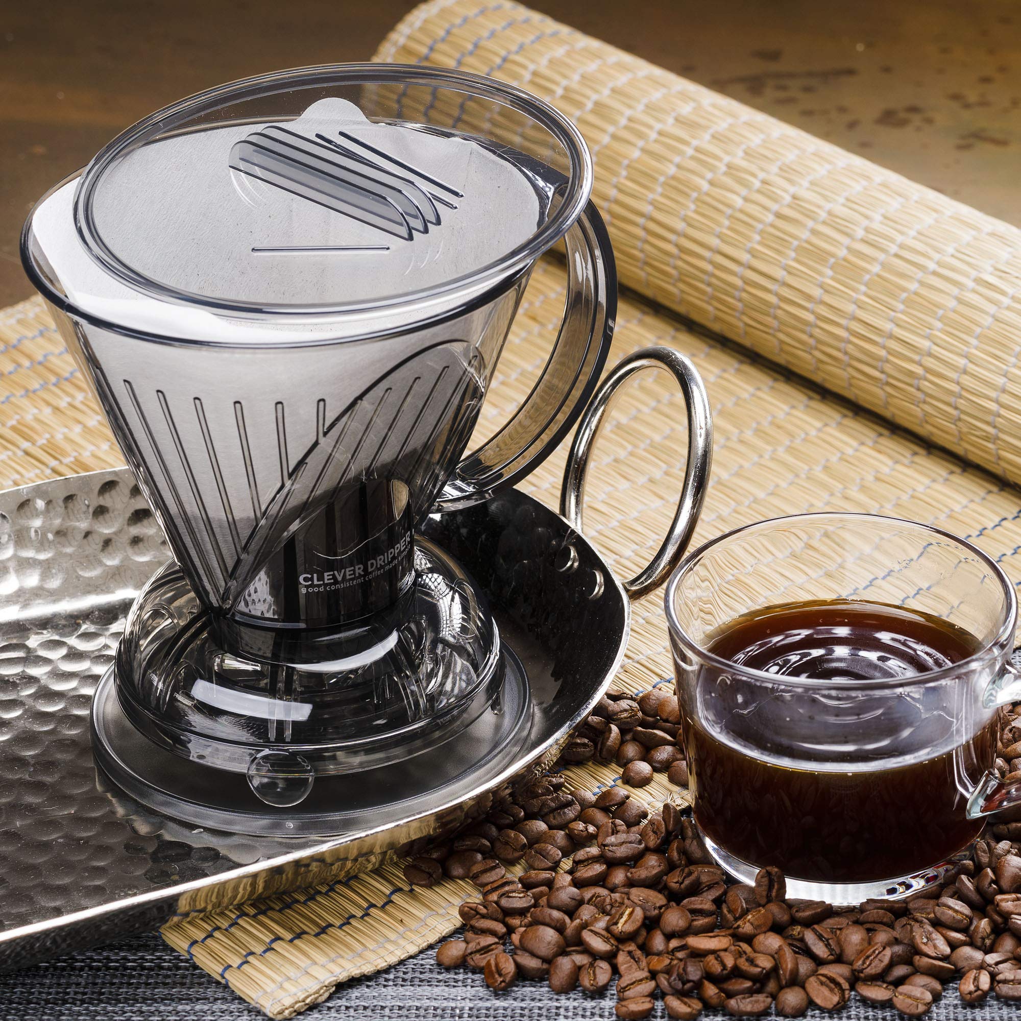 Clever dripper Cloud with 100 filters and coaster included for ready-to-brew convenience