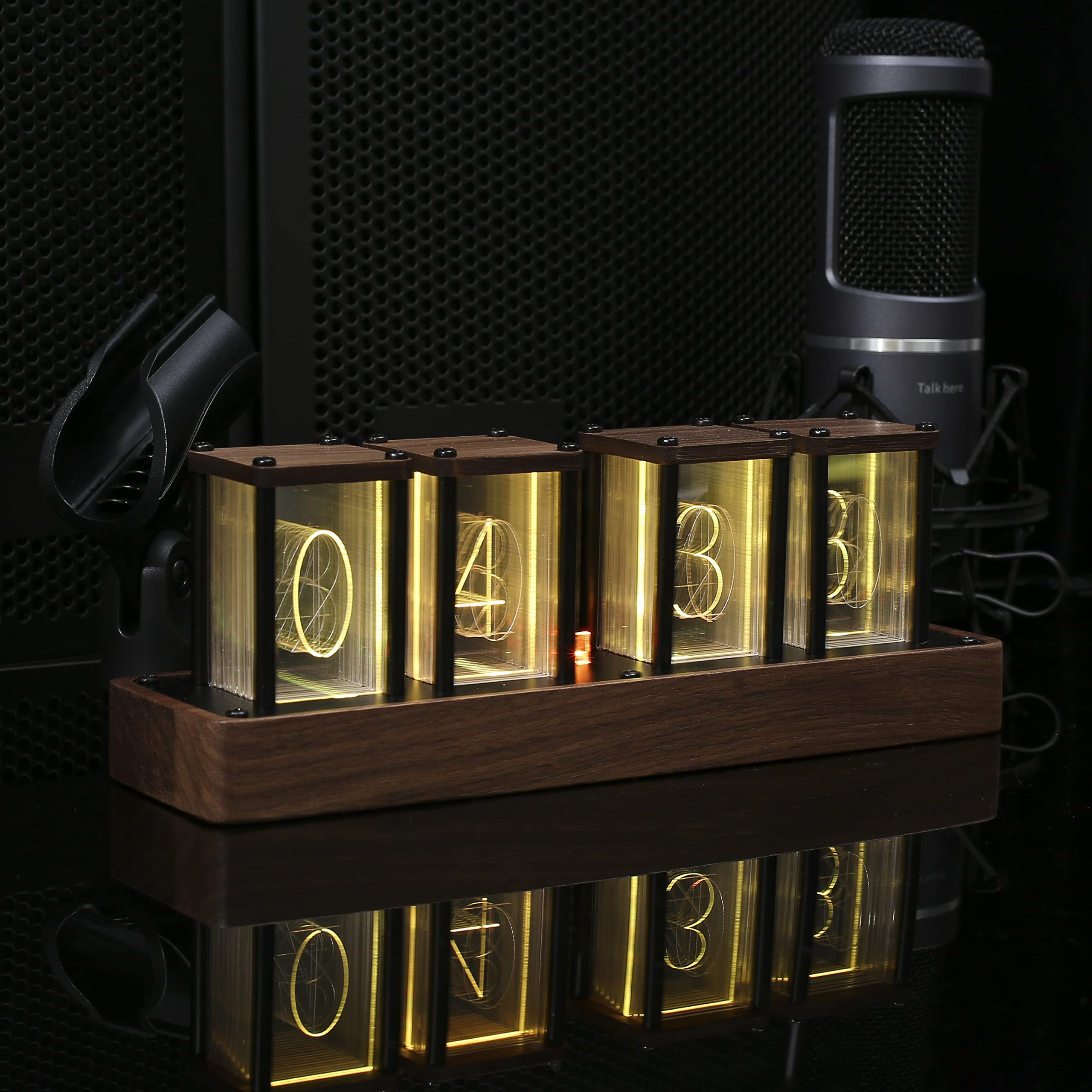 ClocTeck on a workspace desk showing Wi‑Fi sync and stylish decor benefit