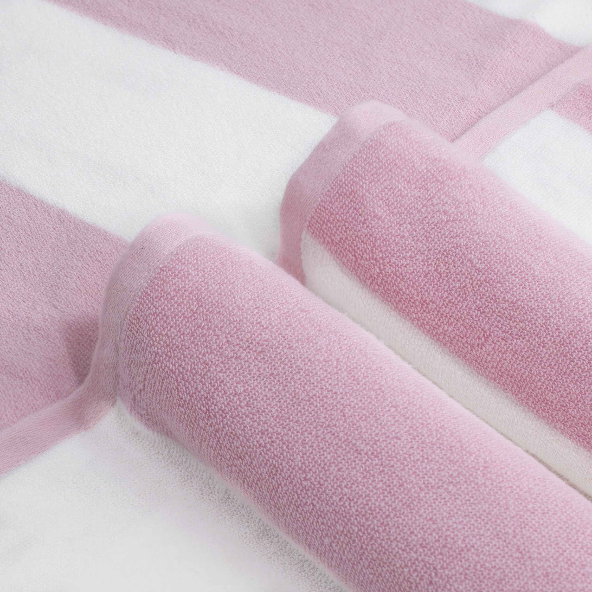 CLOWOOD folded towel highlighting plush thickness and hotel-quality weight