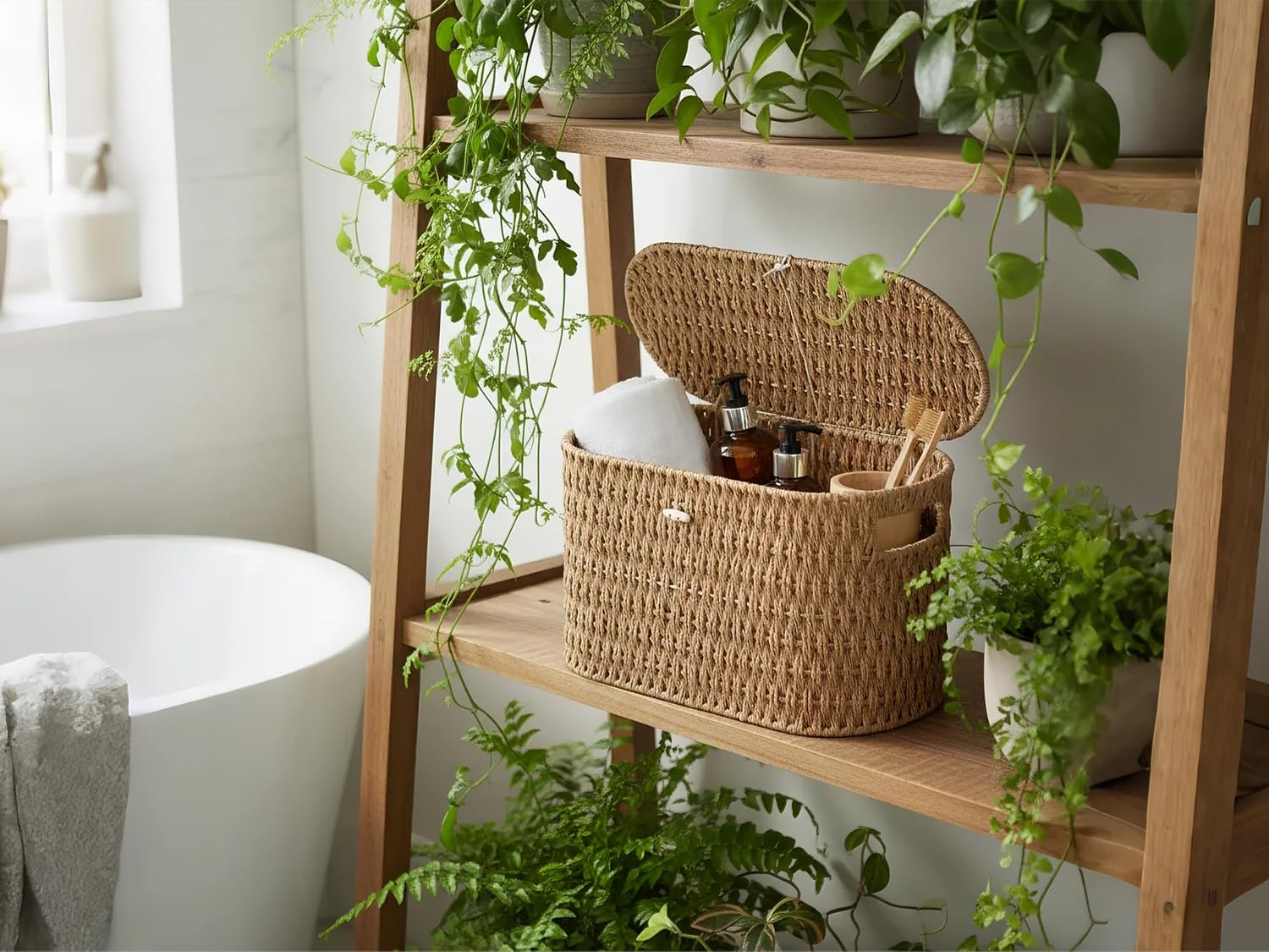 Coeusy handle shot showing integrated handles for easy lifting and transport of the basket