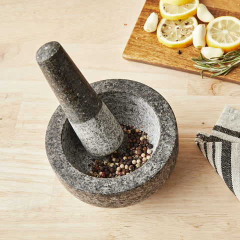 Cole & Mason pestle close-up displaying textured tip for effective grinding