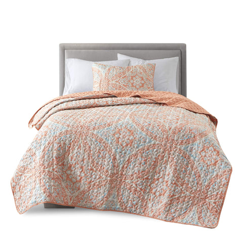 Comfort Spaces packaging and label image indicating care instructions and brand promise