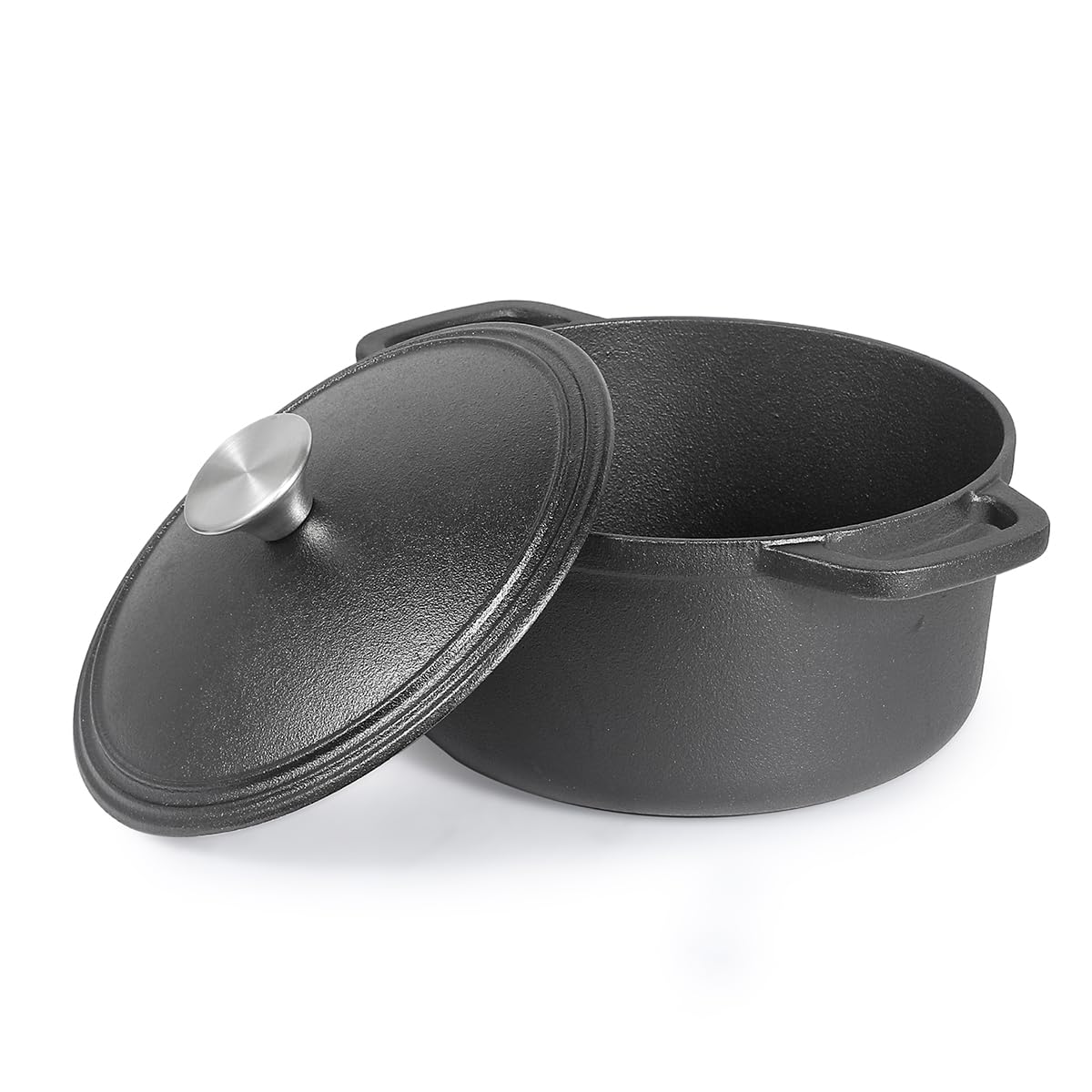 Commercial Chef Dutch oven front view showing sturdy design and versatile cooking