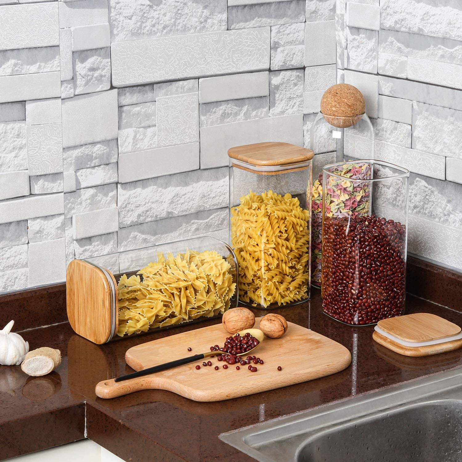ComSaf clear glass jar filled with granola for quick content visibility