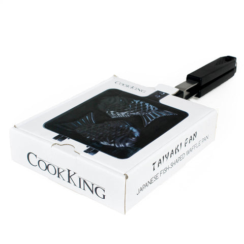 COOKKING open mold detail showing cast-aluminum cavity and easy-release nonstick benefit