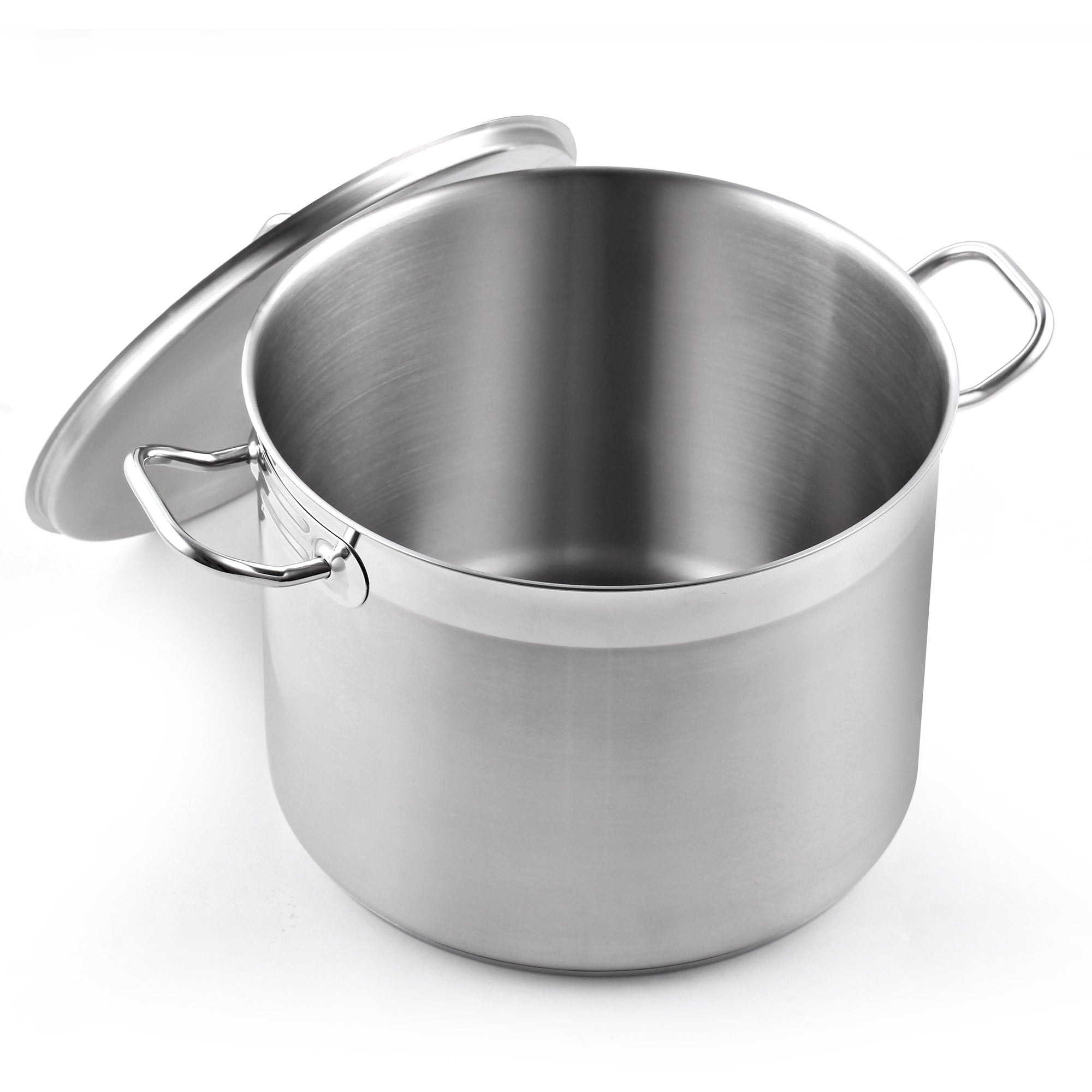 Cooks Standard 20 qt front view showing durable stainless steel and capacity benefit